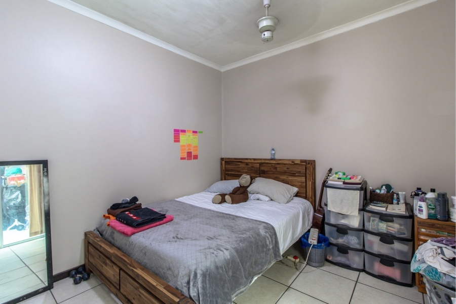 To Let 3 Bedroom Property for Rent in Table View Western Cape